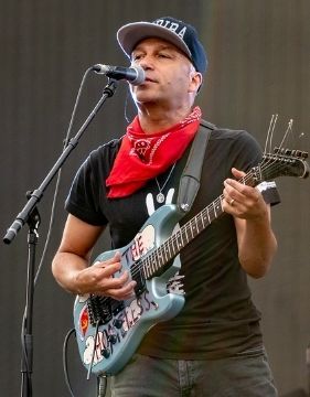 picture of guitarist Tom Morello on stage.