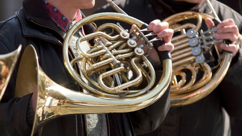 Musicians playing the French Horns