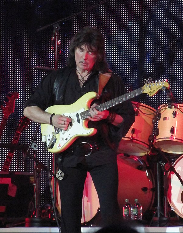 601px Ritchie Blackmore's Rainbow Headlining The Stone Free 2017 Festival At The O2 (34994158240)