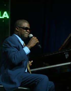 blind pianist Marcus Roberts speaking