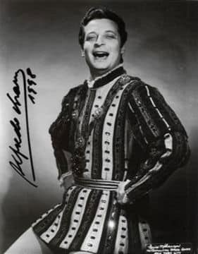 photo of famous male opera singer, Alfredo Kraus
